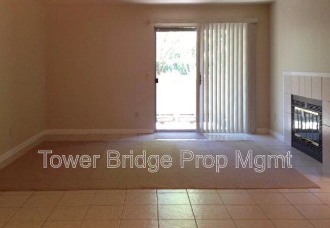 Building Photo - 11150 Trinity River Dr