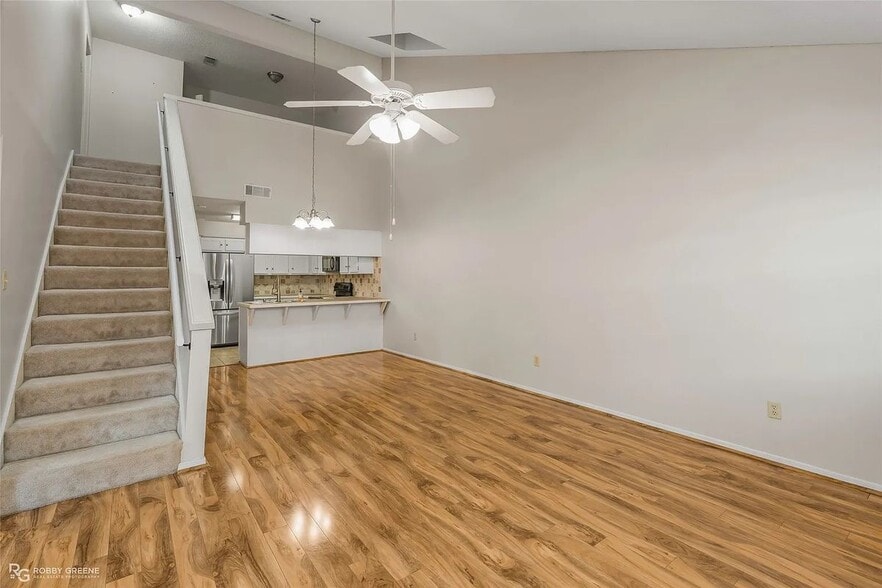 Building Photo - 3636 Greenacres Blvd