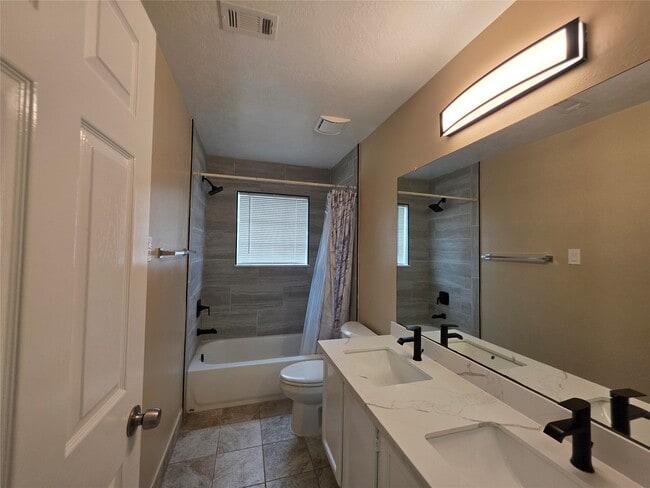 Building Photo - 1302 Teal Glen Ct