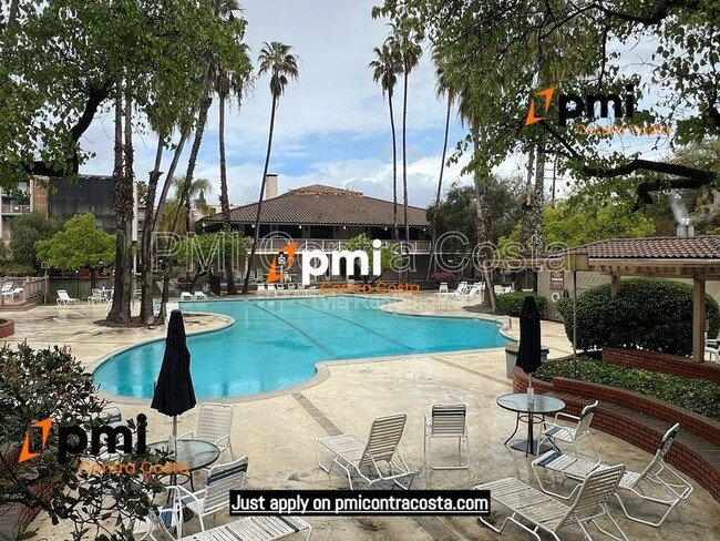 Building Photo - 460 N Civic Dr