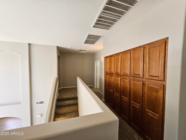 Building Photo - 2065 E Hulet Dr