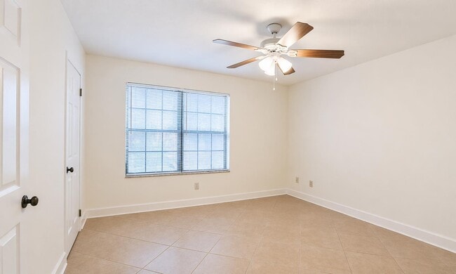 Building Photo - 4777 Leah Ln