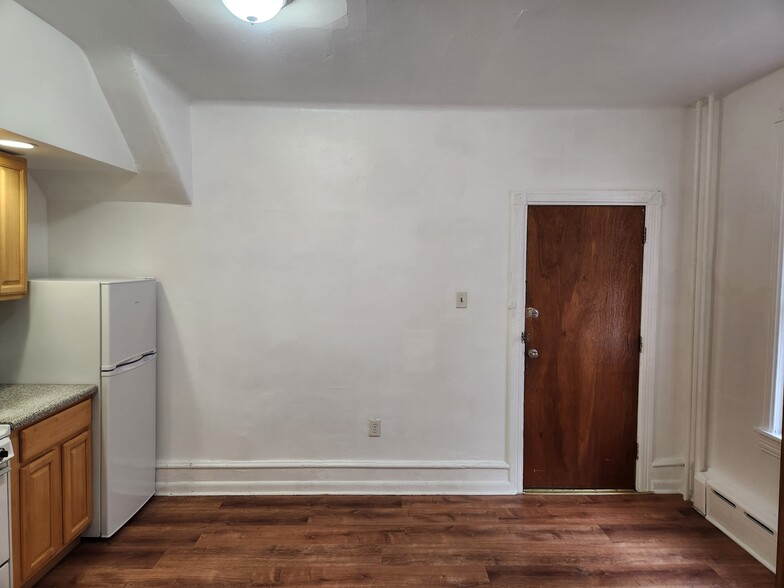 Building Photo - 4529 Springfield Ave