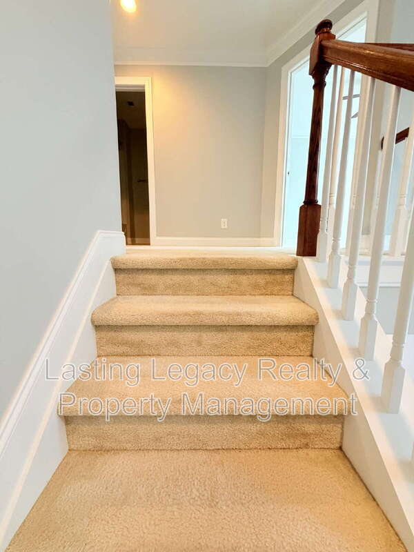 Building Photo - 959 Silver Leaf Dr
