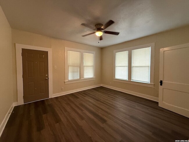 Building Photo - 318 Denver Blvd