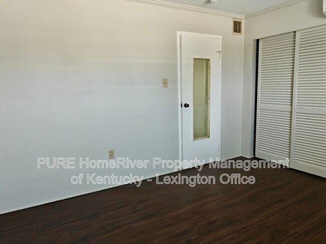 Building Photo - 1685 Alexandria Dr