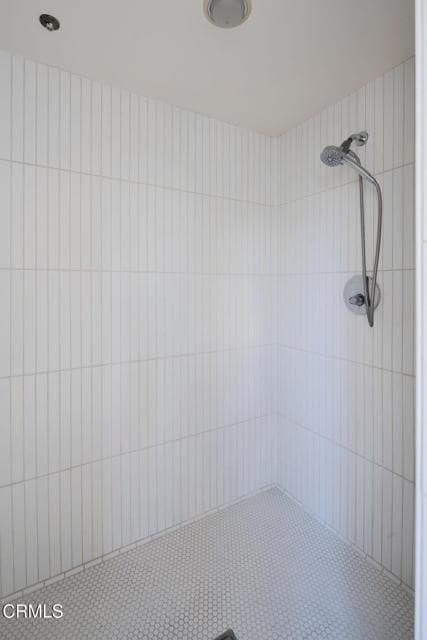 Building Photo - 6253 Hollywood Blvd