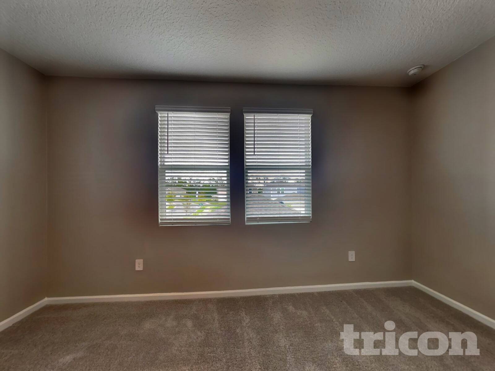 Building Photo - 734 Squire Ave