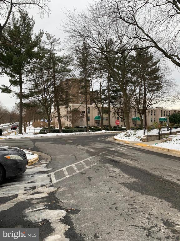 Building Photo - 5300 Holmes Run Pkwy