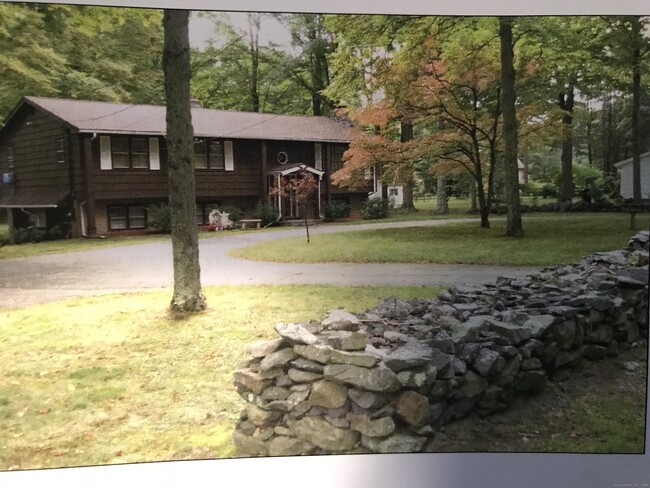 Primary Photo - 669 Still Hill Rd