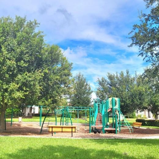 Building Photo - 5749 Skytop Dr
