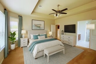 Building Photo - 10918 Hillside Dr