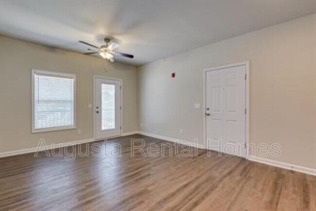 Building Photo - 2506 Otter Run