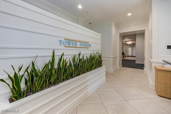 Building Photo - 900 Arbor Lake Dr