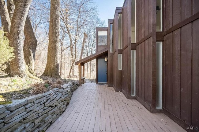 Building Photo - 20 Arrowhead Estates Ln