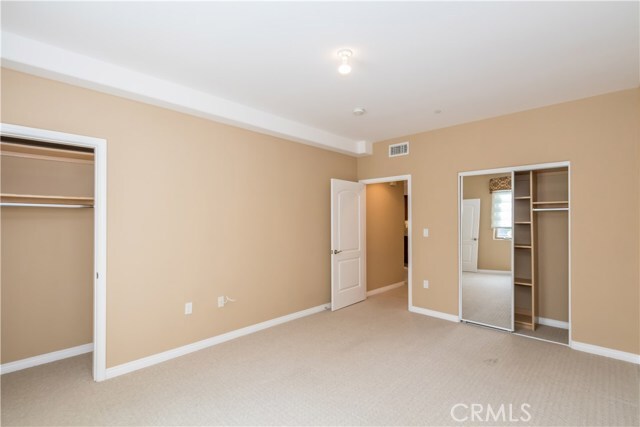 Building Photo - 4551 Coldwater Canyon Ave
