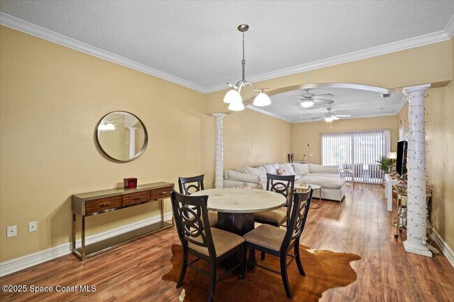Building Photo - 2097 Hidden Grove Ln