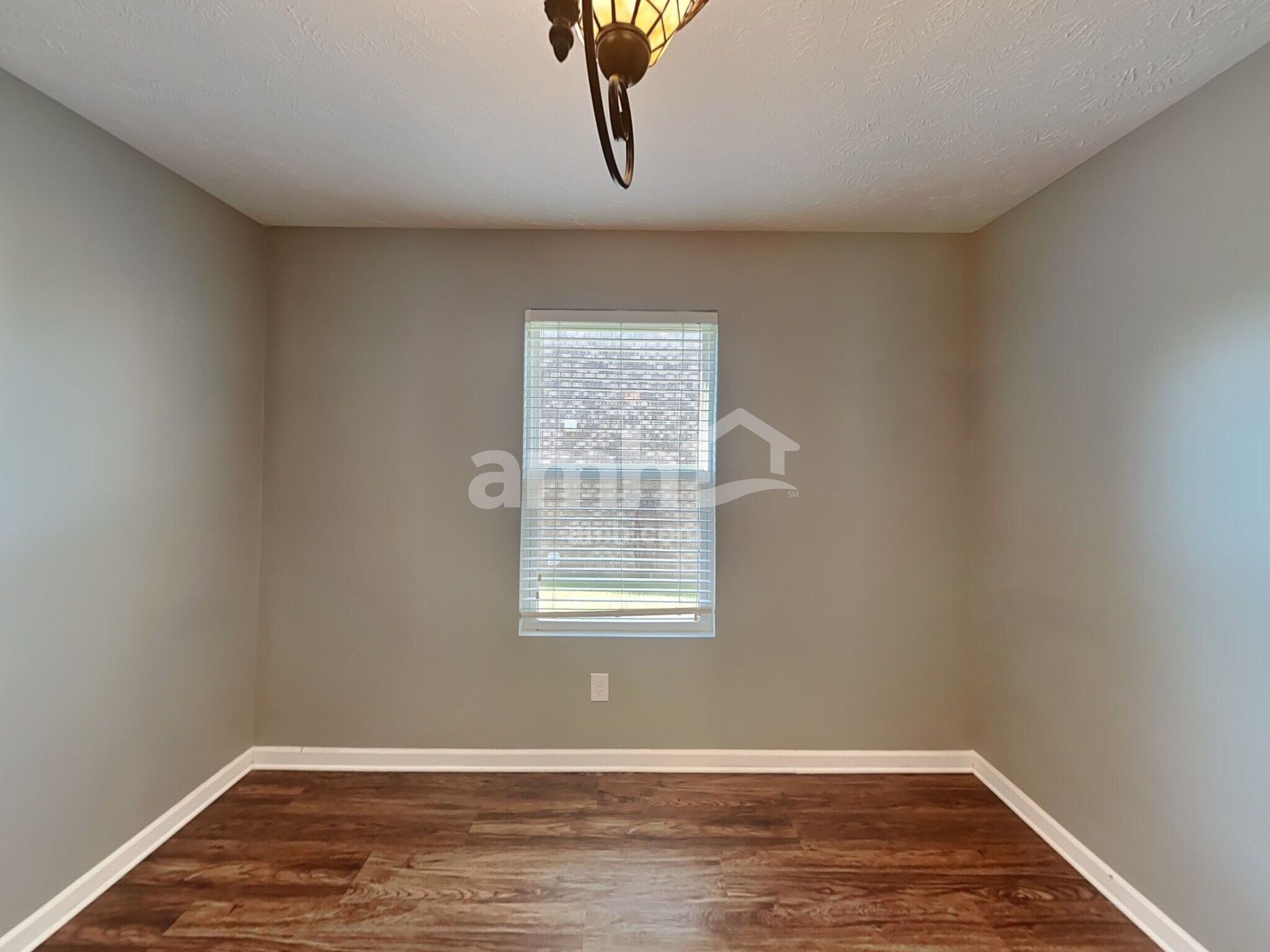 Building Photo - 1010 Harmony Ln