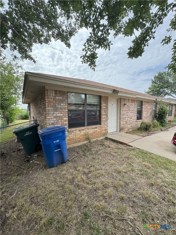 Primary Photo - 306 Horseshoe Dr