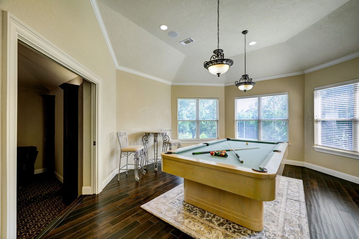 Building Photo - 4434 Chateau Creek Way