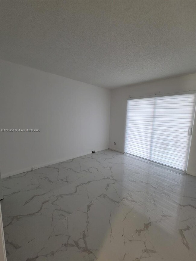 Building Photo - 1301 SW 134th Way