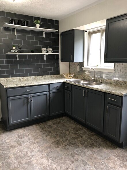 Building Photo - 4692 E 173rd St