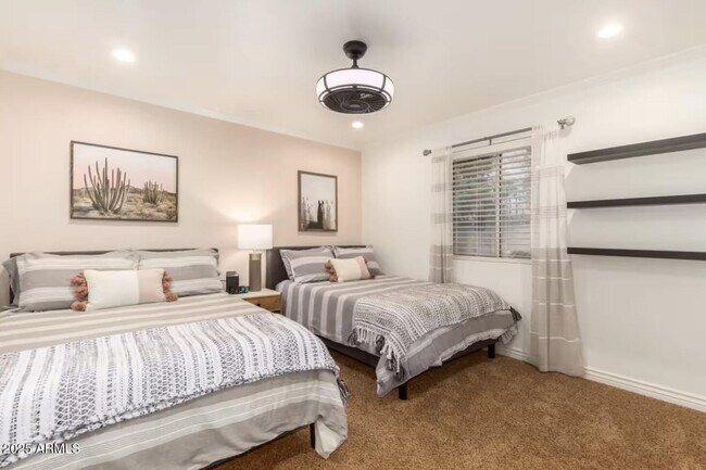 Building Photo - 15849 N 49th Pl