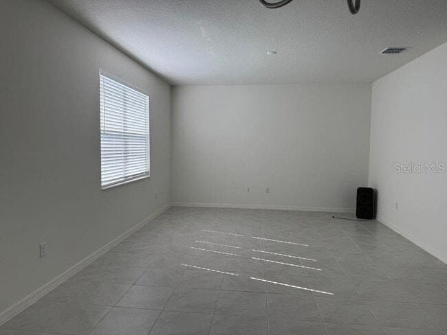 Building Photo - 317 Sunbrook Dr