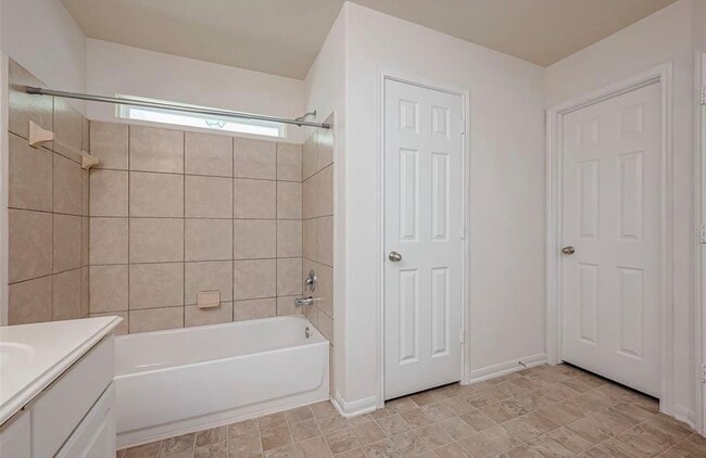 Building Photo - 5242 Espuela Ln