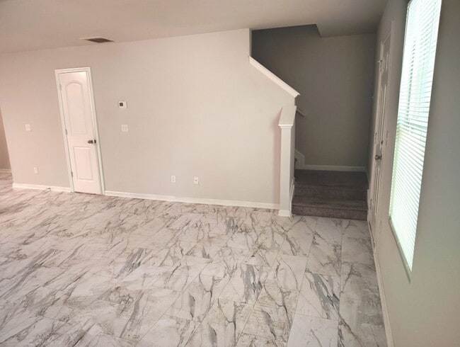 Building Photo - A Fabulous Place to Call Home!