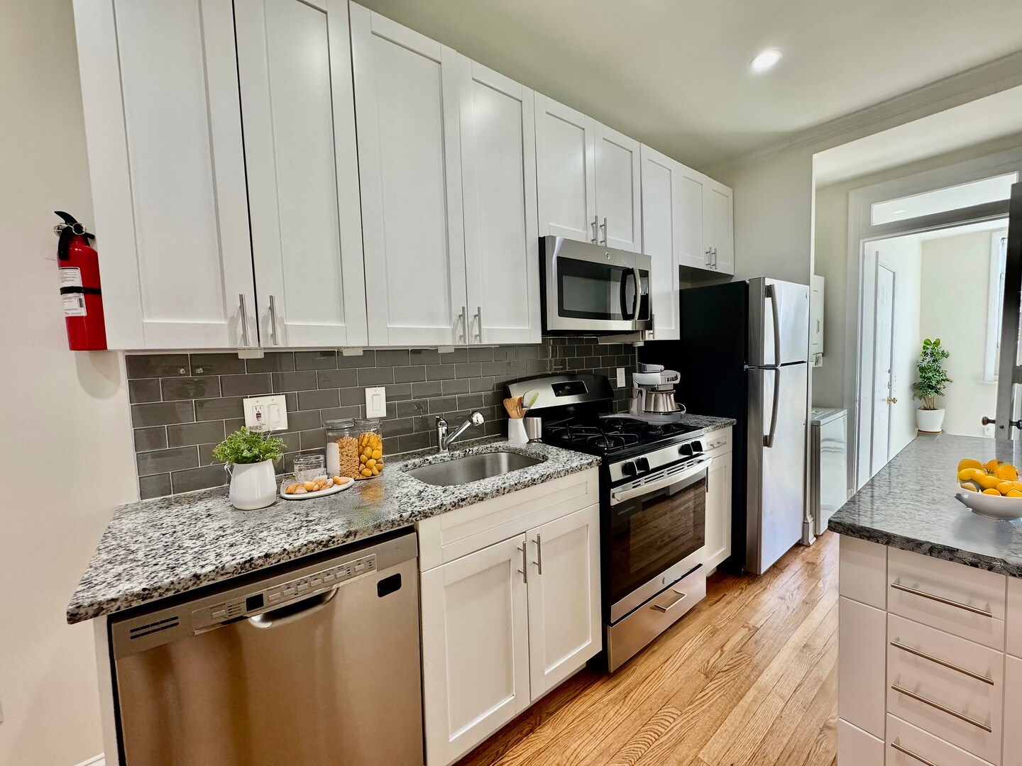 Building Photo - 4024 Calvert St NW