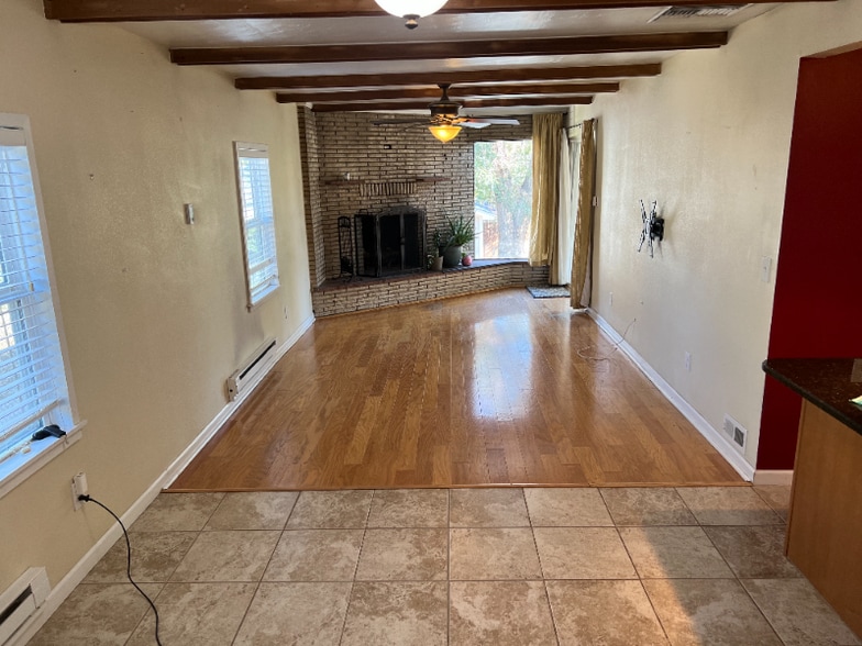 Building Photo - 4440 Shoshone St