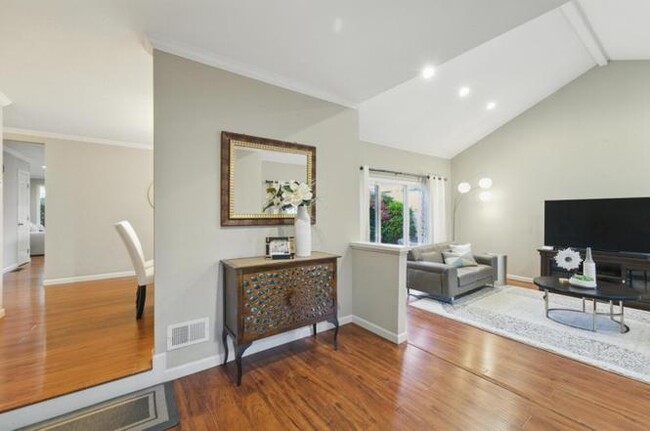 Building Photo - 3821 Abbey Ct