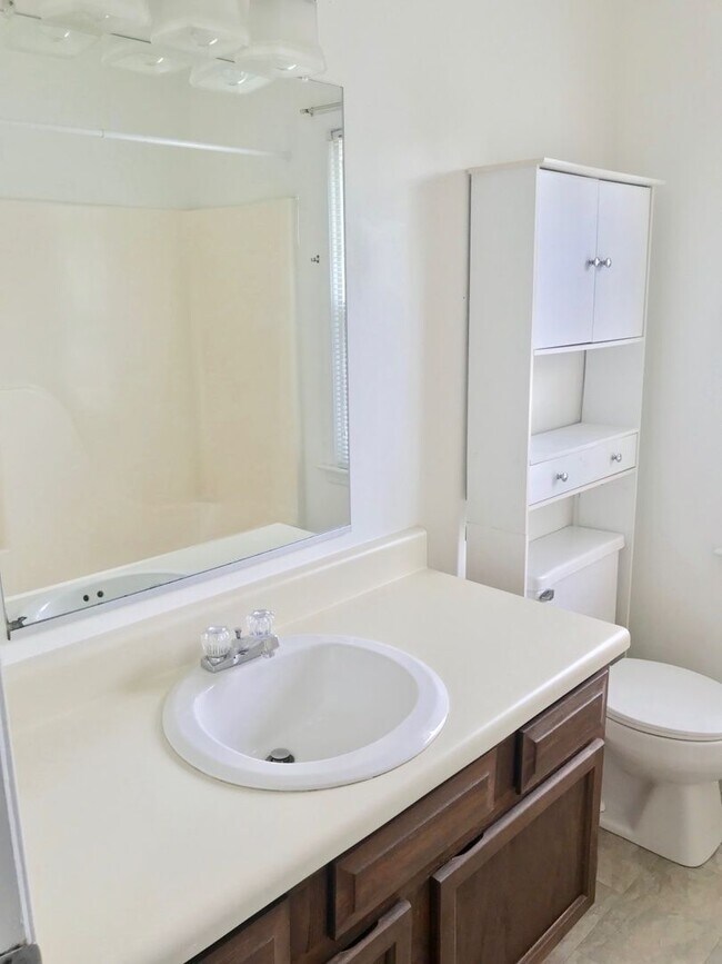 Building Photo - 4610 River Mill Ct