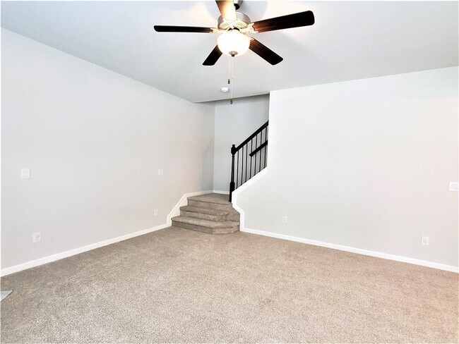 Building Photo - 2465 Matlin Way