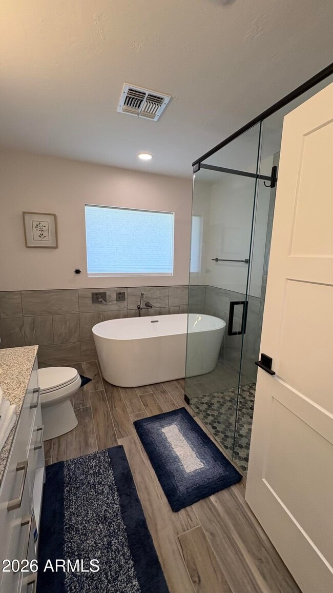 Building Photo - 4422 W Greenway Rd