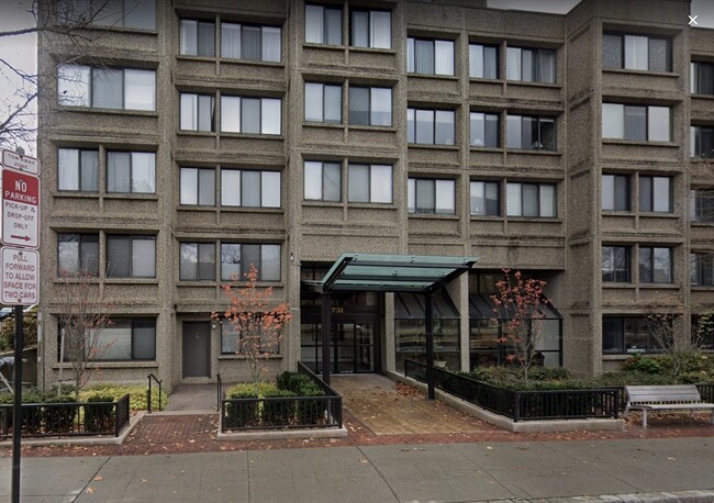 Primary Photo - 1731 Beacon St