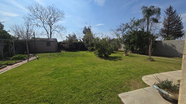 Building Photo - 10315 Cheyenne Dr