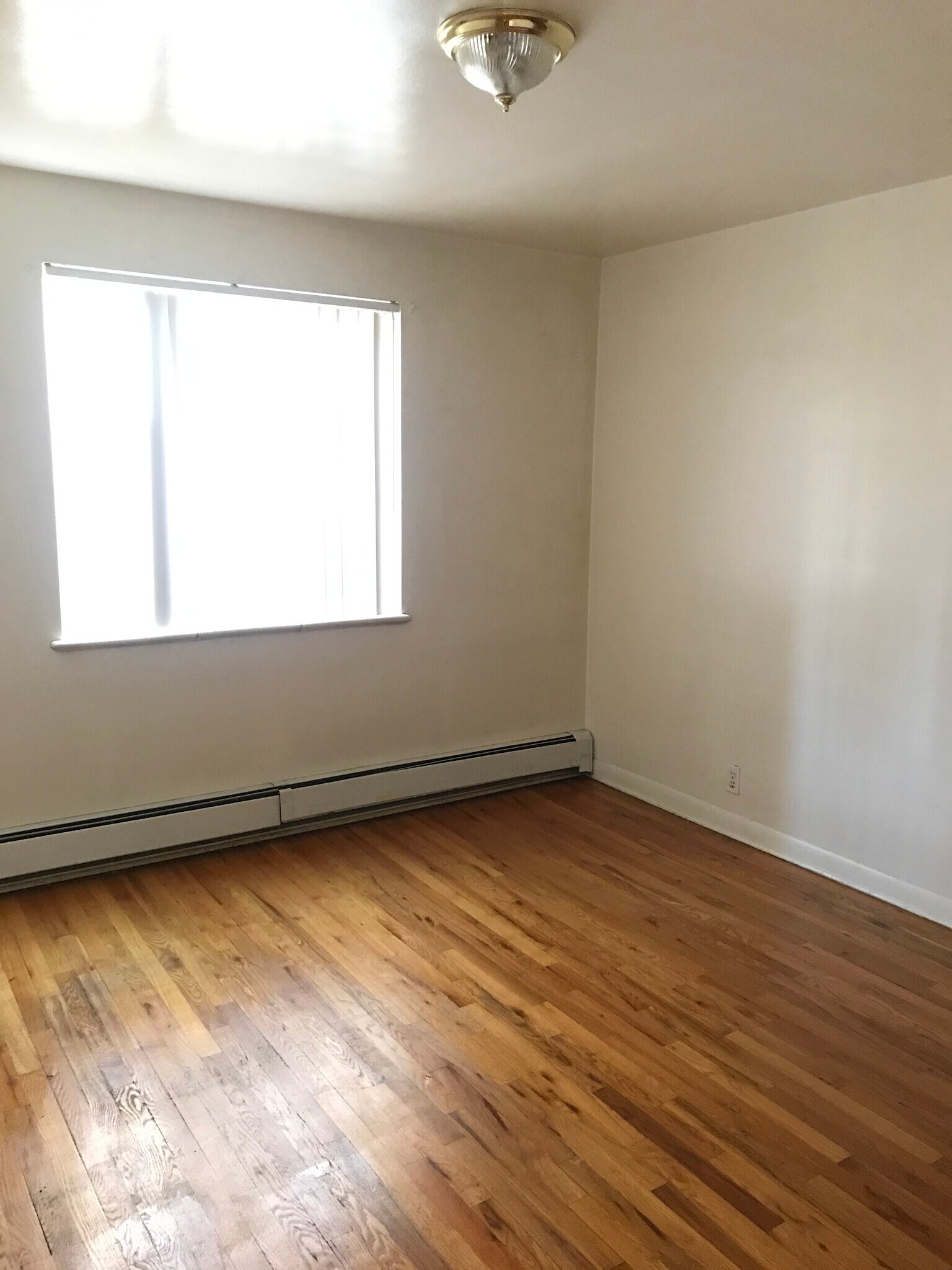 Building Photo - 1350 Columbine St