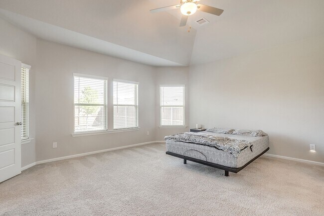 Building Photo - 8924 Lantana Meadow Dr