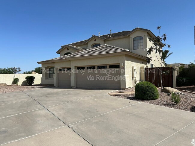 Building Photo - 9707 S 45th Ave