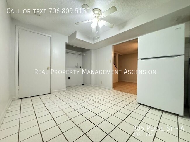 Building Photo - 305 Pearl Ave