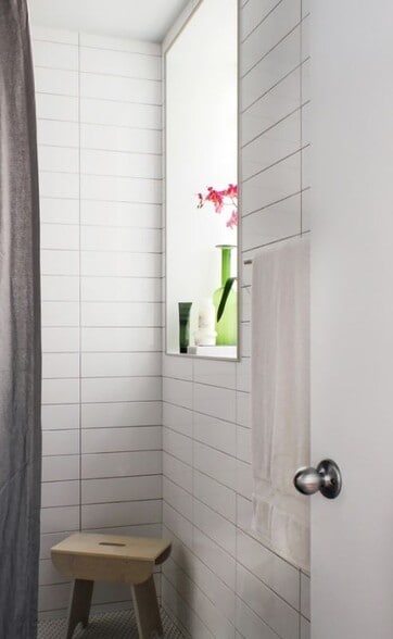 Building Photo - 2846 N Christiana Ave