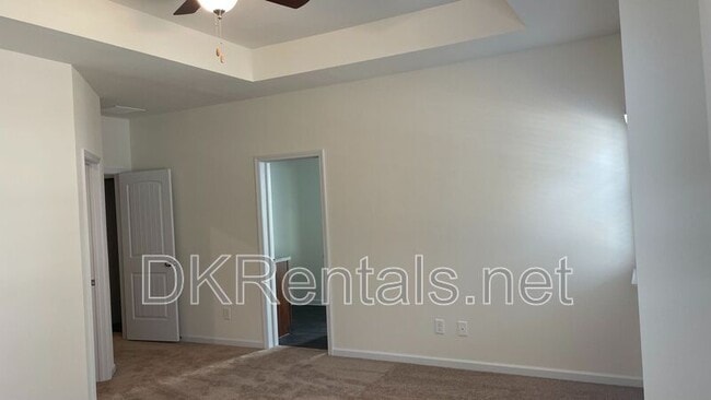 Building Photo - 135 Bryon Ln