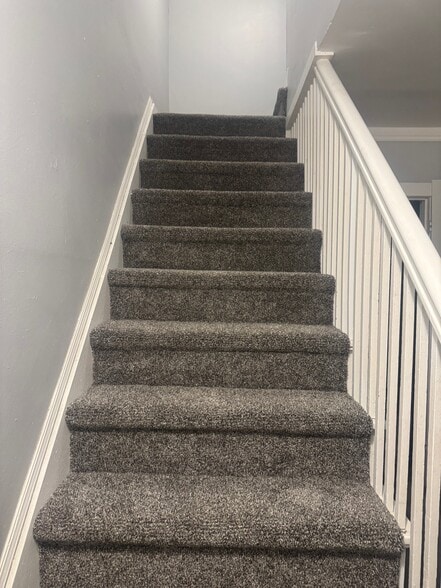 Stairs - 5909 Wallace Rd