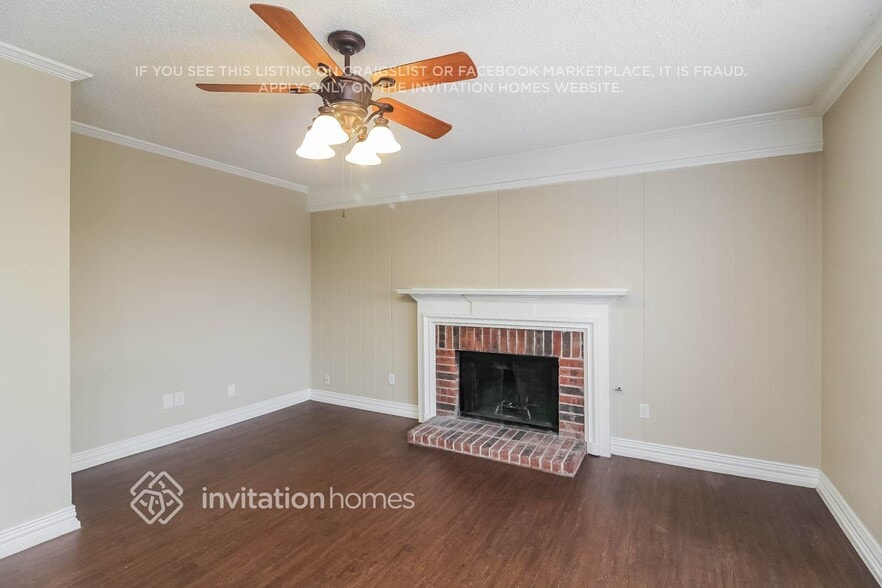 Building Photo - 411 Merritt St