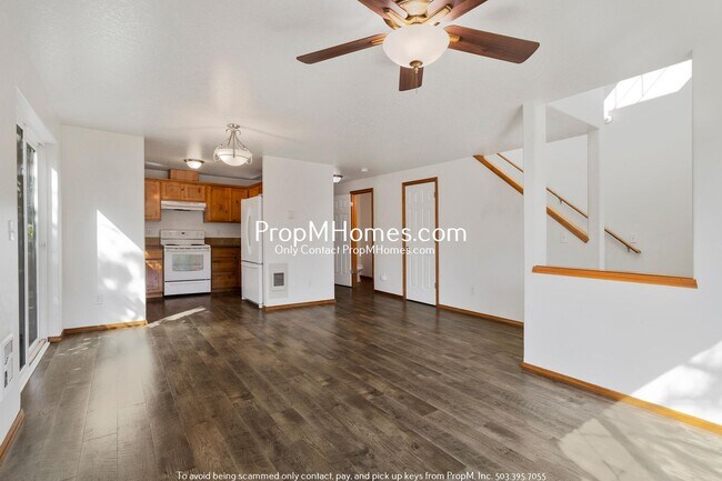 Building Photo - Charming Three Bedroom Newberg Home - Corner Lot!