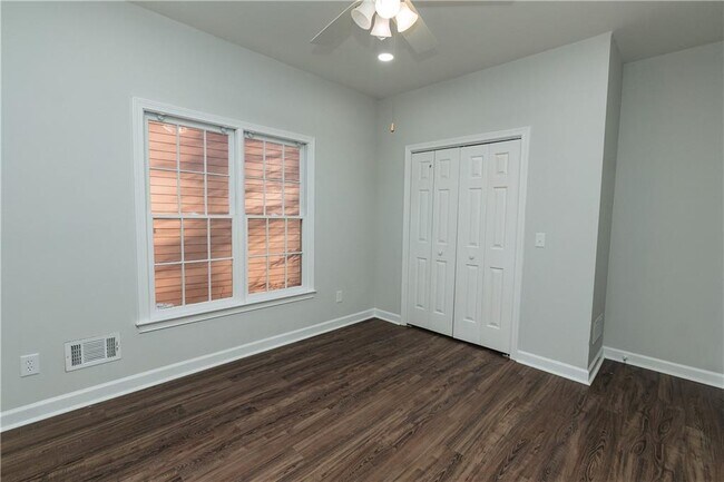 Building Photo - 525 Rams Way