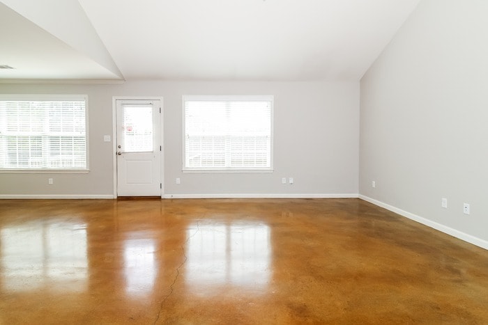 Building Photo - 5813 Heritage Heights Dr