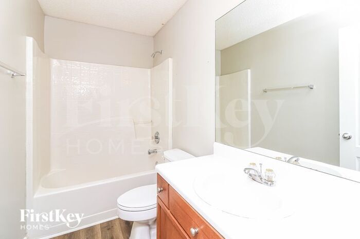 Building Photo - 4150 McBride Dr